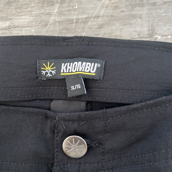 Khombu Lightweight Capri - Picture 9 of 11